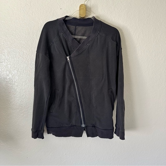 Lululemon Mula striped Bundle Wrap size 8 - Picture 9 of 13